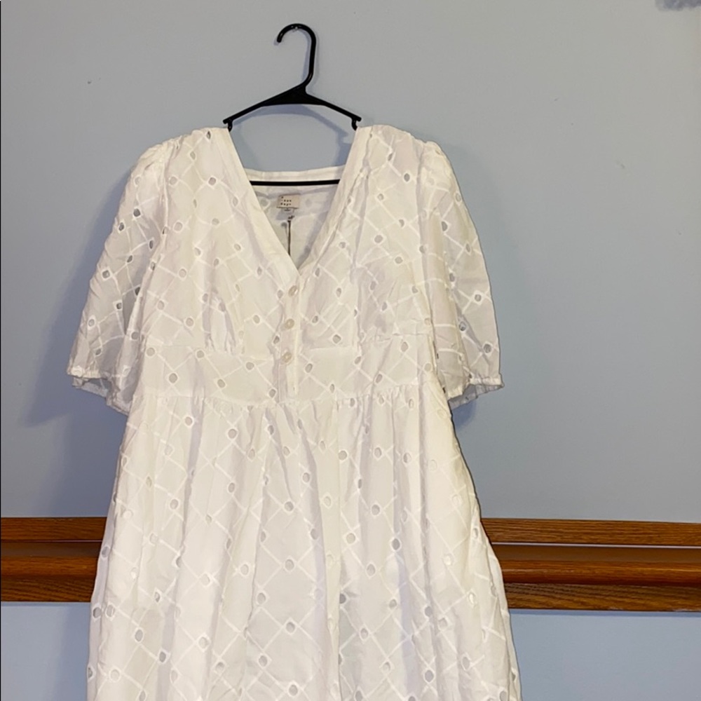 Long white Dress